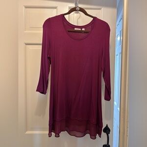 LOGO tunic, M, raspberry, 3/4 sleeve, chiff hem.